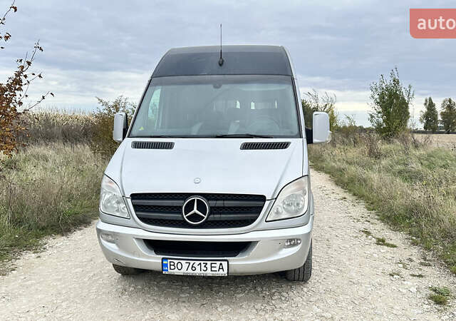 Серый Мерседес Sprinter, объемом двигателя 2.99 л и пробегом 600 тыс. км за 9900 $, фото 7 на Automoto.ua