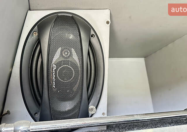 Серый Мерседес Sprinter, объемом двигателя 2.99 л и пробегом 600 тыс. км за 9900 $, фото 36 на Automoto.ua