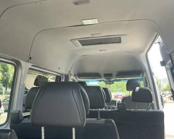 Серый Мерседес Sprinter, объемом двигателя 0 л и пробегом 800 тыс. км за 11000 $, фото 8 на Automoto.ua