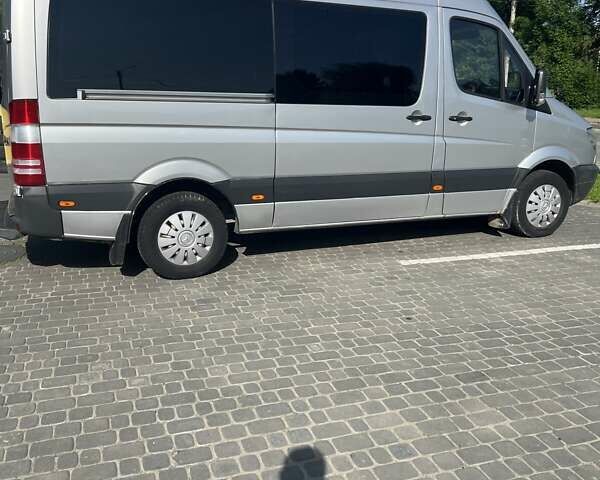 Серый Мерседес Sprinter, объемом двигателя 2.15 л и пробегом 274 тыс. км за 15500 $, фото 8 на Automoto.ua