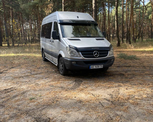 Сірий Мерседес Sprinter, об'ємом двигуна 2.15 л та пробігом 703 тис. км за 14000 $, фото 7 на Automoto.ua