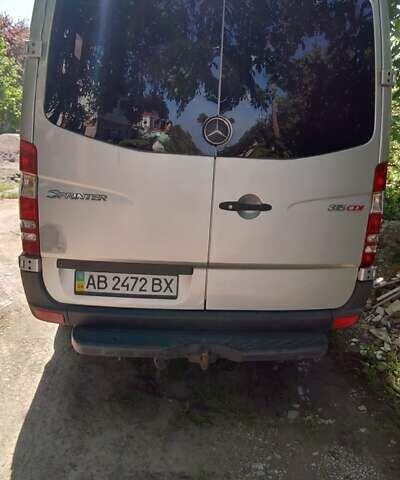 Серый Мерседес Sprinter, объемом двигателя 2.15 л и пробегом 470 тыс. км за 12000 $, фото 3 на Automoto.ua
