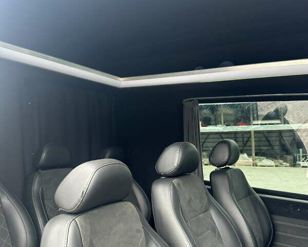 Серый Мерседес Sprinter, объемом двигателя 2.99 л и пробегом 425 тыс. км за 16700 $, фото 9 на Automoto.ua