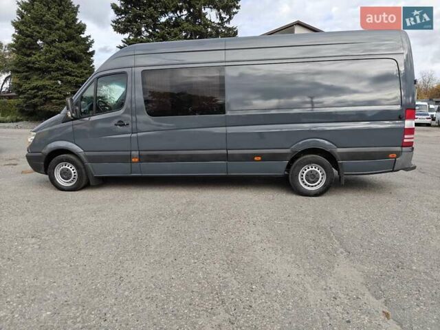 Серый Мерседес Sprinter, объемом двигателя 2.1 л и пробегом 500 тыс. км за 13900 $, фото 5 на Automoto.ua
