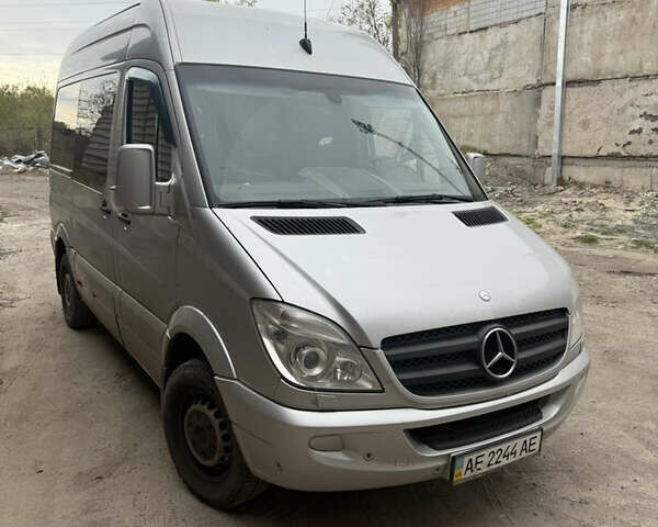 Сірий Мерседес Sprinter, об'ємом двигуна 2.2 л та пробігом 450 тис. км за 9500 $, фото 5 на Automoto.ua
