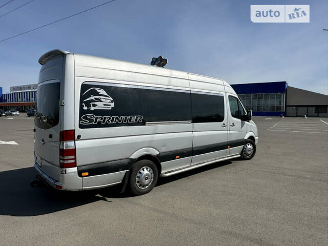 Серый Мерседес Sprinter, объемом двигателя 2.15 л и пробегом 376 тыс. км за 18500 $, фото 5 на Automoto.ua