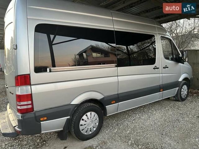Серый Мерседес Sprinter, объемом двигателя 2.15 л и пробегом 274 тыс. км за 15500 $, фото 16 на Automoto.ua