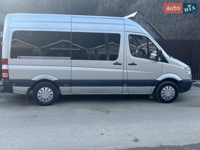 Серый Мерседес Sprinter, объемом двигателя 2.15 л и пробегом 274 тыс. км за 15500 $, фото 20 на Automoto.ua