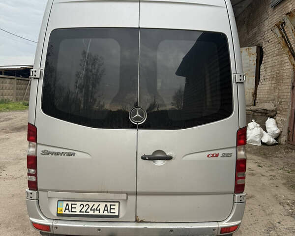 Сірий Мерседес Sprinter, об'ємом двигуна 2.2 л та пробігом 450 тис. км за 9500 $, фото 1 на Automoto.ua