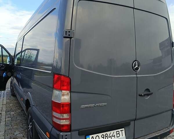 Серый Мерседес Sprinter, объемом двигателя 2.9 л и пробегом 9 тыс. км за 14900 $, фото 13 на Automoto.ua