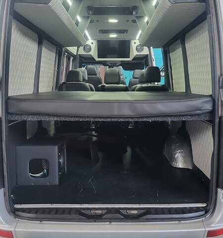 Серый Мерседес Sprinter, объемом двигателя 3 л и пробегом 830 тыс. км за 18500 $, фото 19 на Automoto.ua