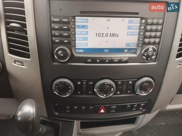 Сірий Мерседес Sprinter, об'ємом двигуна 0 л та пробігом 306 тис. км за 15000 $, фото 7 на Automoto.ua
