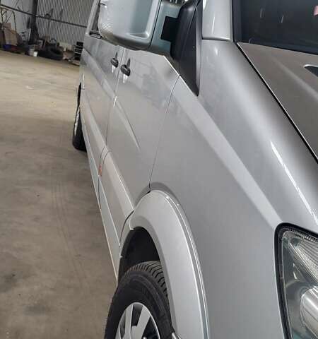 Серый Мерседес Sprinter, объемом двигателя 3 л и пробегом 830 тыс. км за 18500 $, фото 4 на Automoto.ua