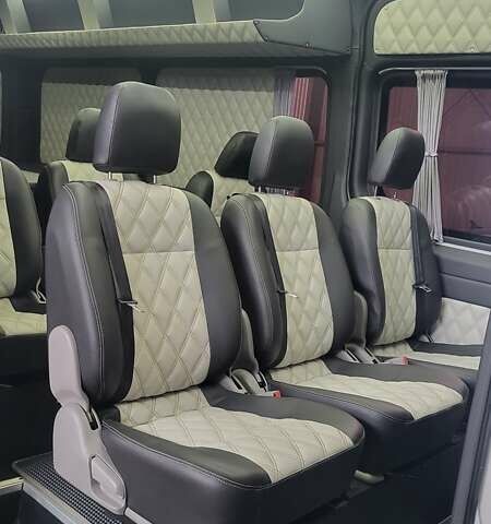 Серый Мерседес Sprinter, объемом двигателя 3 л и пробегом 830 тыс. км за 18500 $, фото 11 на Automoto.ua
