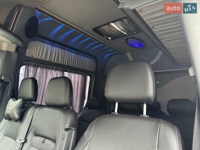 Сірий Мерседес Sprinter, об'ємом двигуна 3.22 л та пробігом 290 тис. км за 14820 $, фото 22 на Automoto.ua