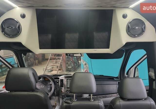 Серый Мерседес Sprinter, объемом двигателя 3 л и пробегом 830 тыс. км за 18500 $, фото 14 на Automoto.ua