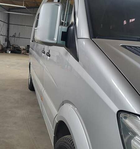 Серый Мерседес Sprinter, объемом двигателя 3 л и пробегом 830 тыс. км за 18500 $, фото 5 на Automoto.ua