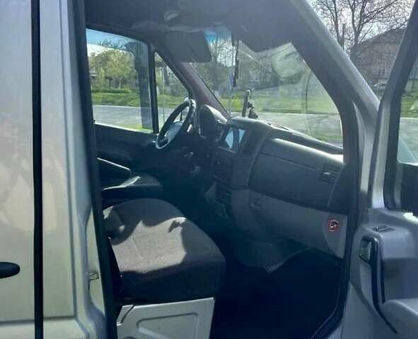 Серый Мерседес Sprinter, объемом двигателя 2.99 л и пробегом 640 тыс. км за 19035 $, фото 3 на Automoto.ua