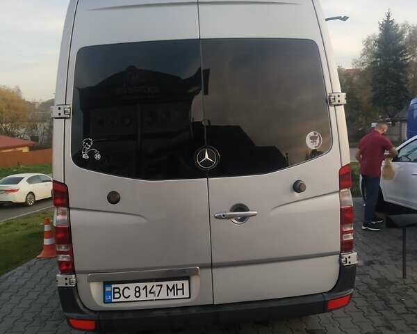 Сірий Мерседес Sprinter, об'ємом двигуна 2.2 л та пробігом 355 тис. км за 12800 $, фото 7 на Automoto.ua