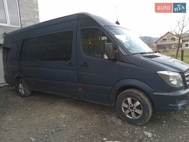 Серый Мерседес Sprinter, объемом двигателя 2.3 л и пробегом 200 тыс. км за 13000 $, фото 7 на Automoto.ua