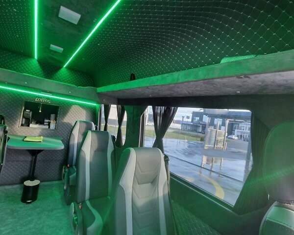 Серый Мерседес Sprinter, объемом двигателя 2.9 л и пробегом 123 тыс. км за 26500 $, фото 17 на Automoto.ua