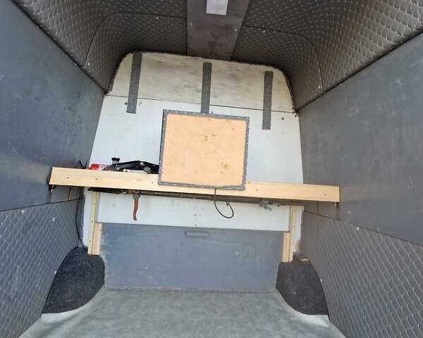 Серый Мерседес Sprinter, объемом двигателя 2.9 л и пробегом 123 тыс. км за 26500 $, фото 13 на Automoto.ua