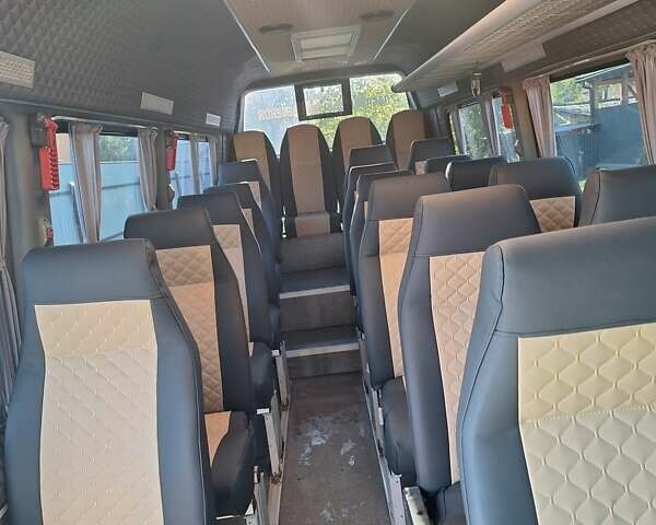 Сірий Мерседес Sprinter, об'ємом двигуна 2.14 л та пробігом 400 тис. км за 33000 $, фото 33 на Automoto.ua