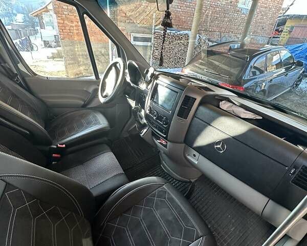 Серый Мерседес Sprinter, объемом двигателя 2.14 л и пробегом 612 тыс. км за 22000 $, фото 5 на Automoto.ua