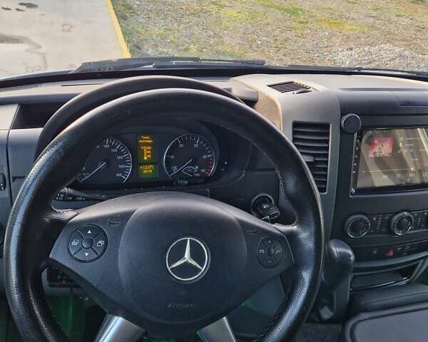 Серый Мерседес Sprinter, объемом двигателя 2.9 л и пробегом 123 тыс. км за 26500 $, фото 29 на Automoto.ua