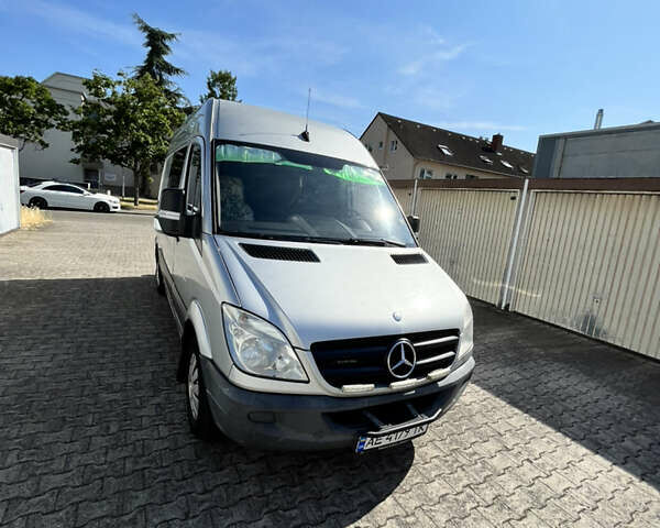 Сірий Мерседес Sprinter, об'ємом двигуна 2.1 л та пробігом 370 тис. км за 14054 $, фото 1 на Automoto.ua