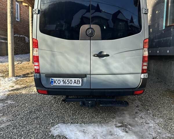 Серый Мерседес Sprinter, объемом двигателя 2.14 л и пробегом 612 тыс. км за 22000 $, фото 7 на Automoto.ua