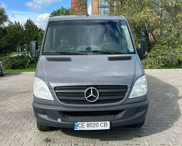 Серый Мерседес Sprinter, объемом двигателя 2.2 л и пробегом 390 тыс. км за 16500 $, фото 14 на Automoto.ua