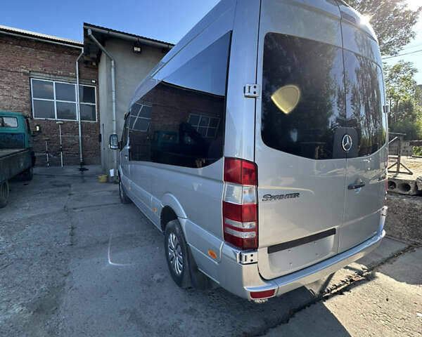 Мерседес Sprinter 2011 в Коломые на Automoto.ua Серый Мерседес Sprinter, объемом двигателя 3 л и пробегом 649 тыс. км за 15700 $, фото 3 на Automoto.ua