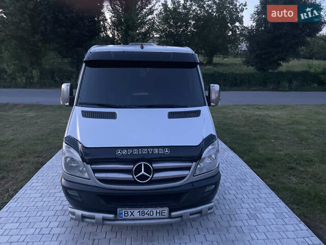Серый Мерседес Sprinter, объемом двигателя 2.1 л и пробегом 740 тыс. км за 15699 $, фото 9 на Automoto.ua