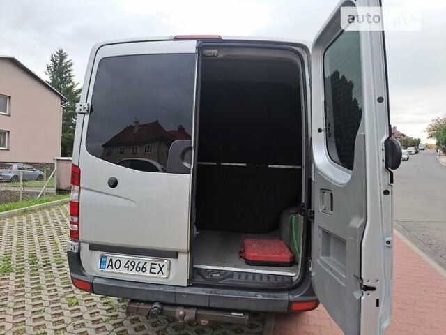 Серый Мерседес Sprinter, объемом двигателя 2.2 л и пробегом 423 тыс. км за 14700 $, фото 10 на Automoto.ua