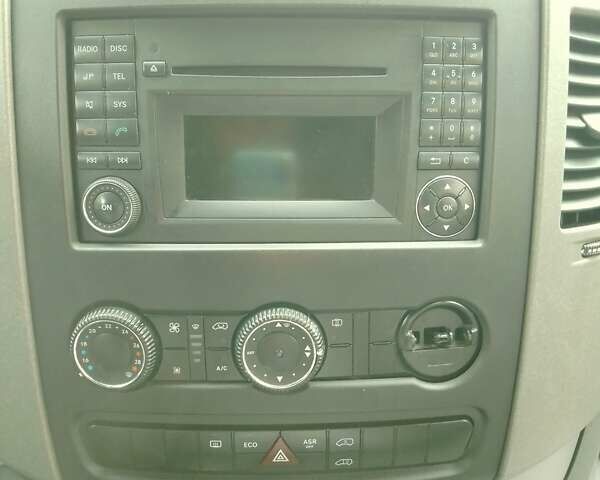 Серый Мерседес Sprinter, объемом двигателя 2.14 л и пробегом 495 тыс. км за 17200 $, фото 13 на Automoto.ua