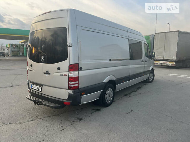 Серый Мерседес Sprinter, объемом двигателя 2.2 л и пробегом 490 тыс. км за 17900 $, фото 8 на Automoto.ua