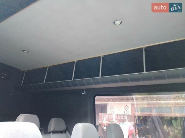 Серый Мерседес Sprinter, объемом двигателя 2.14 л и пробегом 495 тыс. км за 17200 $, фото 1 на Automoto.ua