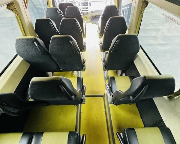 Серый Мерседес Sprinter, объемом двигателя 3.5 л и пробегом 600 тыс. км за 27950 $, фото 39 на Automoto.ua