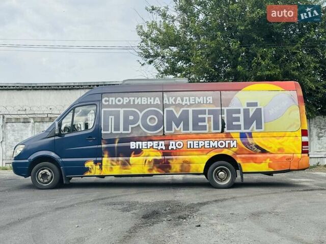 Серый Мерседес Sprinter, объемом двигателя 3.5 л и пробегом 600 тыс. км за 27950 $, фото 3 на Automoto.ua