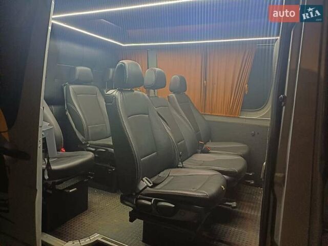 Серый Мерседес Sprinter, объемом двигателя 0 л и пробегом 573 тыс. км за 27700 $, фото 11 на Automoto.ua