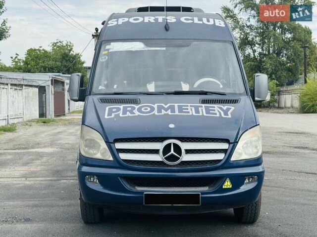 Серый Мерседес Sprinter, объемом двигателя 3.5 л и пробегом 600 тыс. км за 27950 $, фото 1 на Automoto.ua
