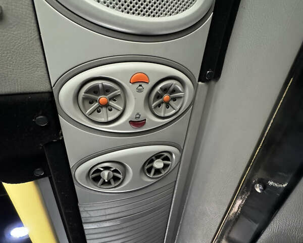 Сірий Мерседес Sprinter, об'ємом двигуна 2.99 л та пробігом 650 тис. км за 35500 $, фото 9 на Automoto.ua