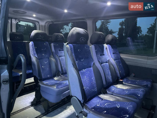 Серый Мерседес Sprinter, объемом двигателя 2.1 л и пробегом 740 тыс. км за 15699 $, фото 11 на Automoto.ua
