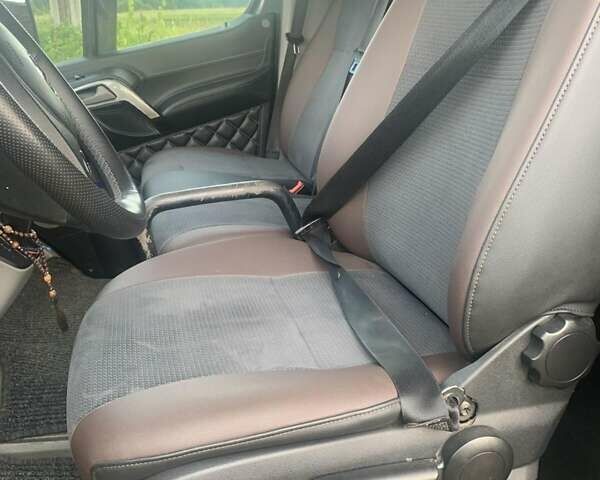 Серый Мерседес Sprinter, объемом двигателя 2.99 л и пробегом 650 тыс. км за 21500 $, фото 2 на Automoto.ua