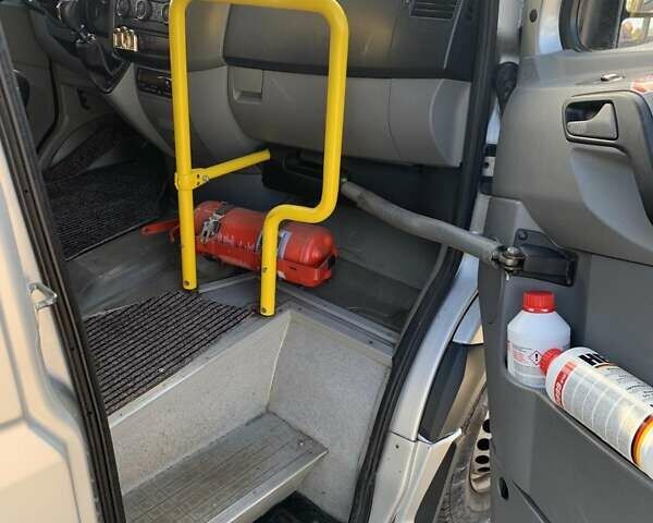 Серый Мерседес Sprinter, объемом двигателя 2.14 л и пробегом 384 тыс. км за 29500 $, фото 7 на Automoto.ua