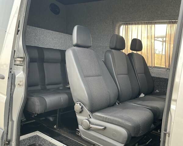 Серый Мерседес Sprinter, объемом двигателя 2.14 л и пробегом 258 тыс. км за 25575 $, фото 6 на Automoto.ua