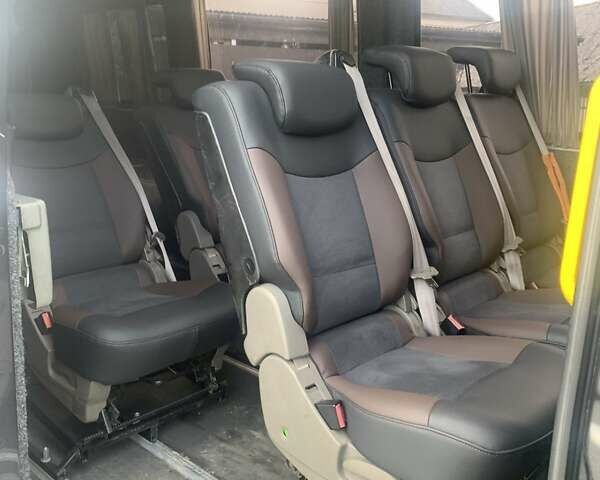 Серый Мерседес Sprinter, объемом двигателя 2.99 л и пробегом 650 тыс. км за 21500 $, фото 8 на Automoto.ua