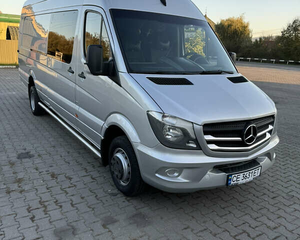 Серый Мерседес Sprinter, объемом двигателя 2.9 л и пробегом 535 тыс. км за 29700 $, фото 4 на Automoto.ua