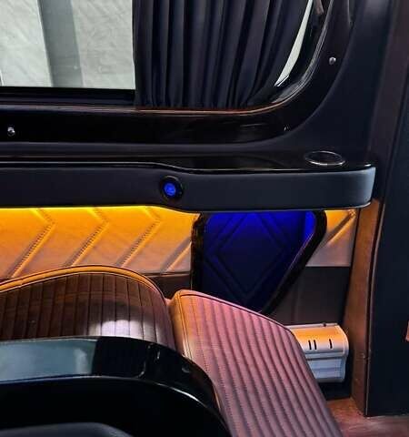 Сірий Мерседес Sprinter, об'ємом двигуна 2.2 л та пробігом 400 тис. км за 24000 $, фото 4 на Automoto.ua